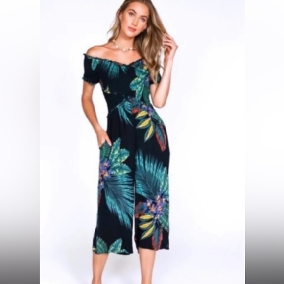 Patrons of Peace Jumpsuit - Picture 4 of 10